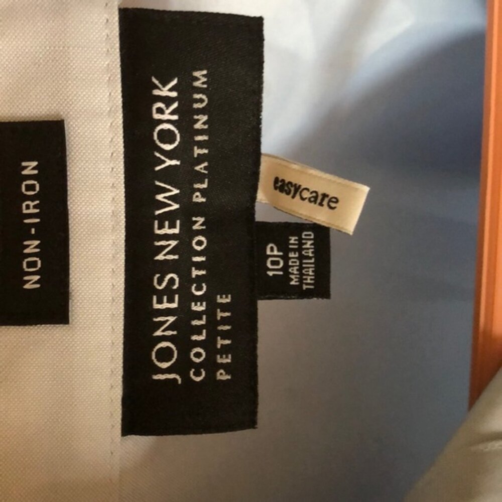 Great basic work blouse - image 2